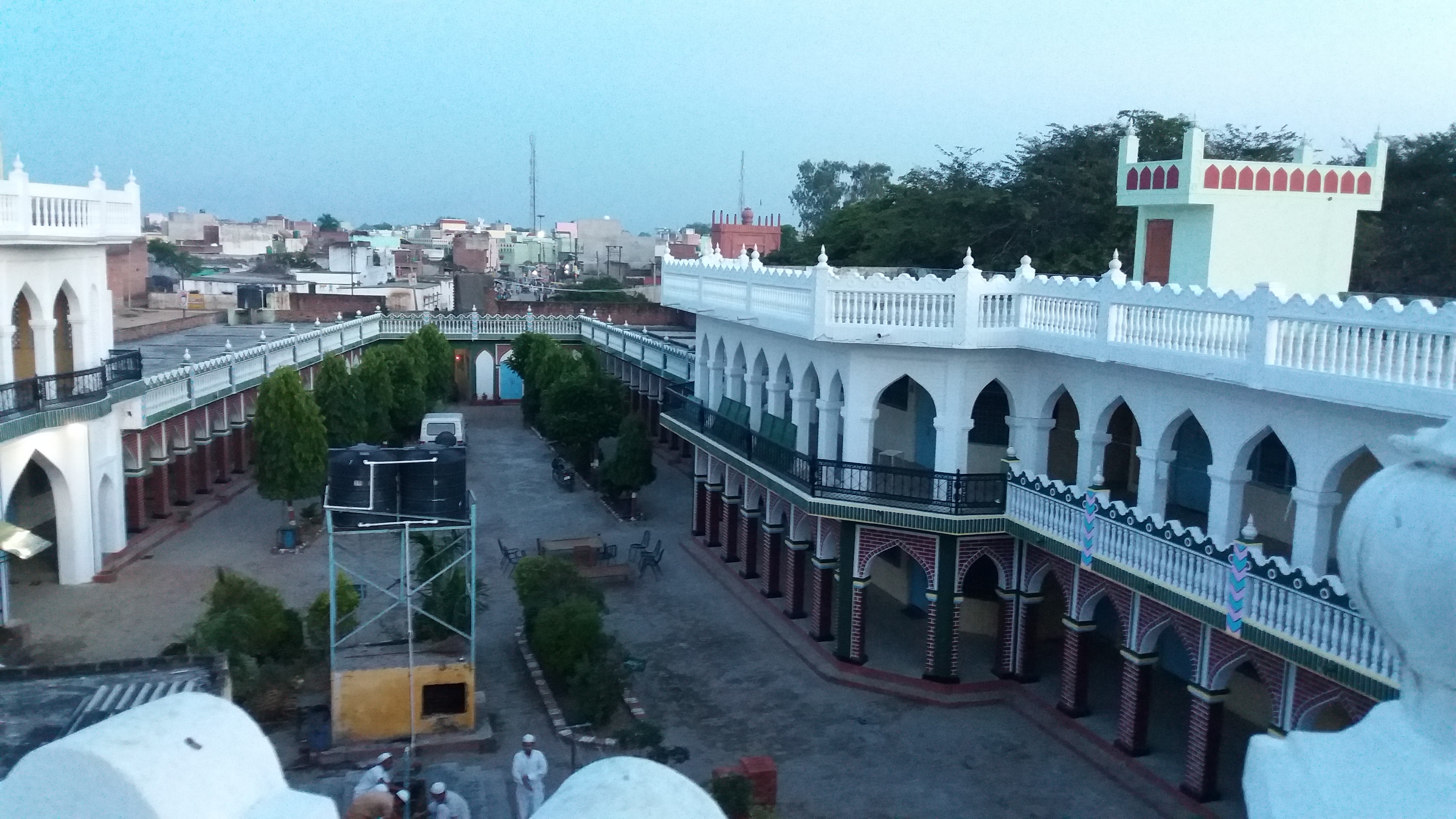 Maariful Quran Front View